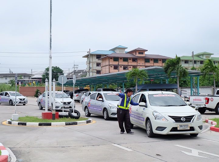 บรรยากาศการสอบรถยนต์